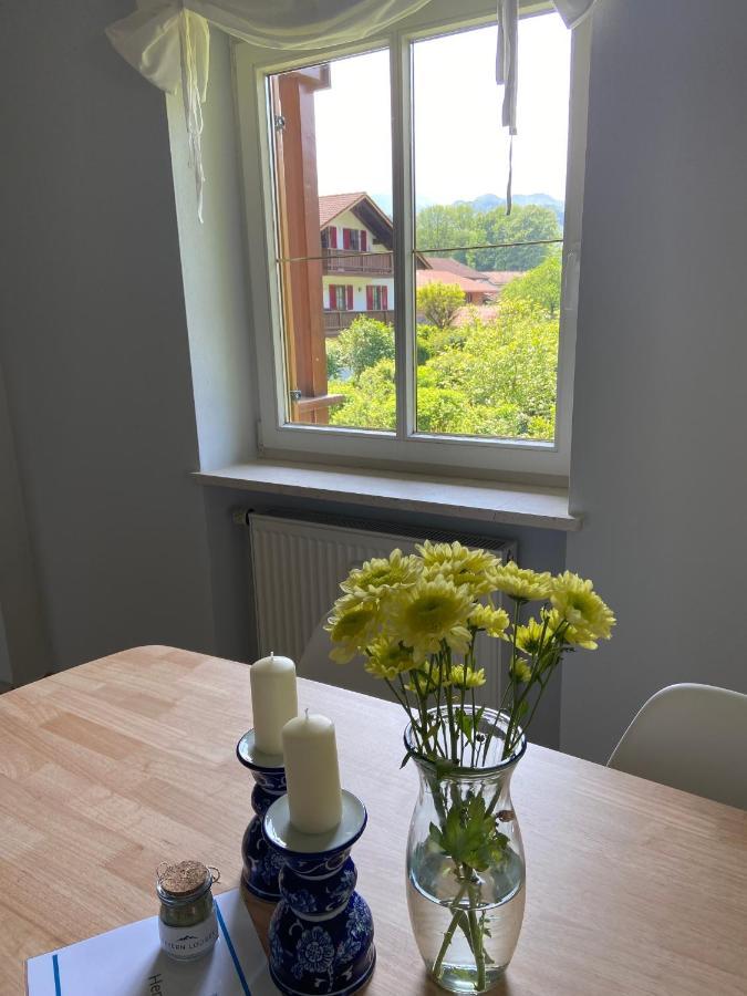 Modern Eingerichtete Wohnung Mit 2 Schlafzimmern Μπέργκεν Εξωτερικό φωτογραφία